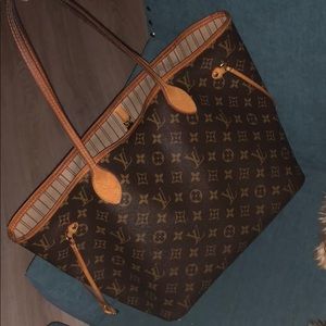 Louis Vuitton Neverfull MM